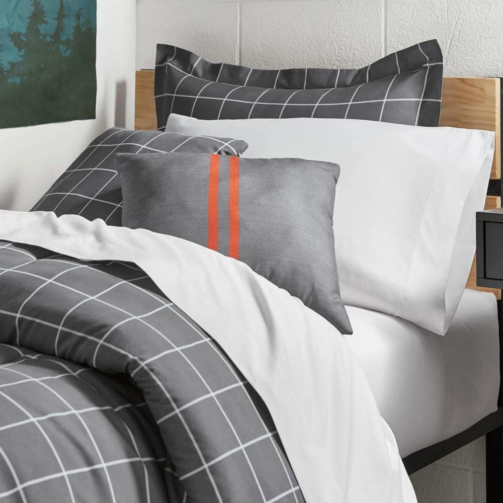 19 in. Bronson Antique Style Black Industrial Iron Lantern Desk Lamp with Glass Shade by Simple Designs 6 19 in. Bronson Antique Style Black Industrial Iron Lantern Desk Lamp with Glass Shade by Simple Designs - Image 6